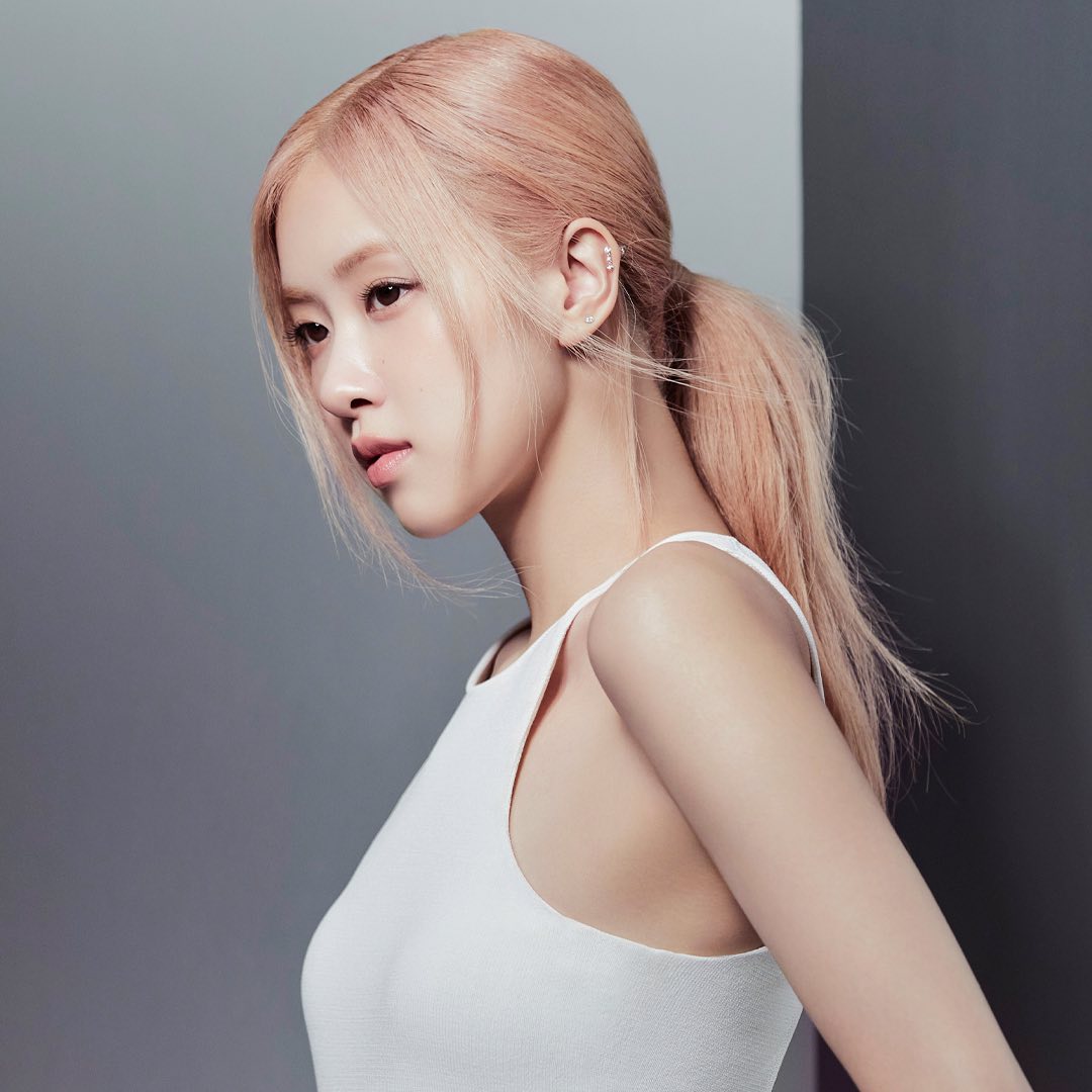 rosé pics tweet media