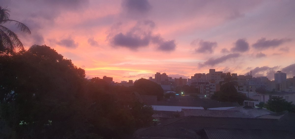 ximesuarezc's tweet photo. Gracias a Dios por un mes lleno de Bendiciones, incluso las que no me parecieron como tal...
#Avanzando
#ConfianzaYFe
#155D https://t.co/gIkRacf0PD