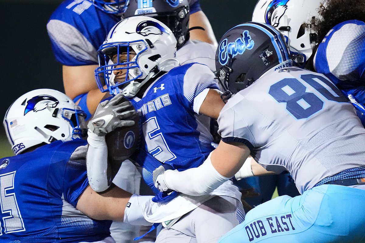 SportsDayHS's tweet photo. Pillage and plunder! 🏴‍☠️

@WERaiderFB shuts out Grand Prairie 49-0 😱

More photos from @SmileyPool: https://t.co/NpWlS0PSce

Box score, summary: https://t.co/eetbBtZONT

#TXHSFB https://t.co/GQGzBsr8Fe