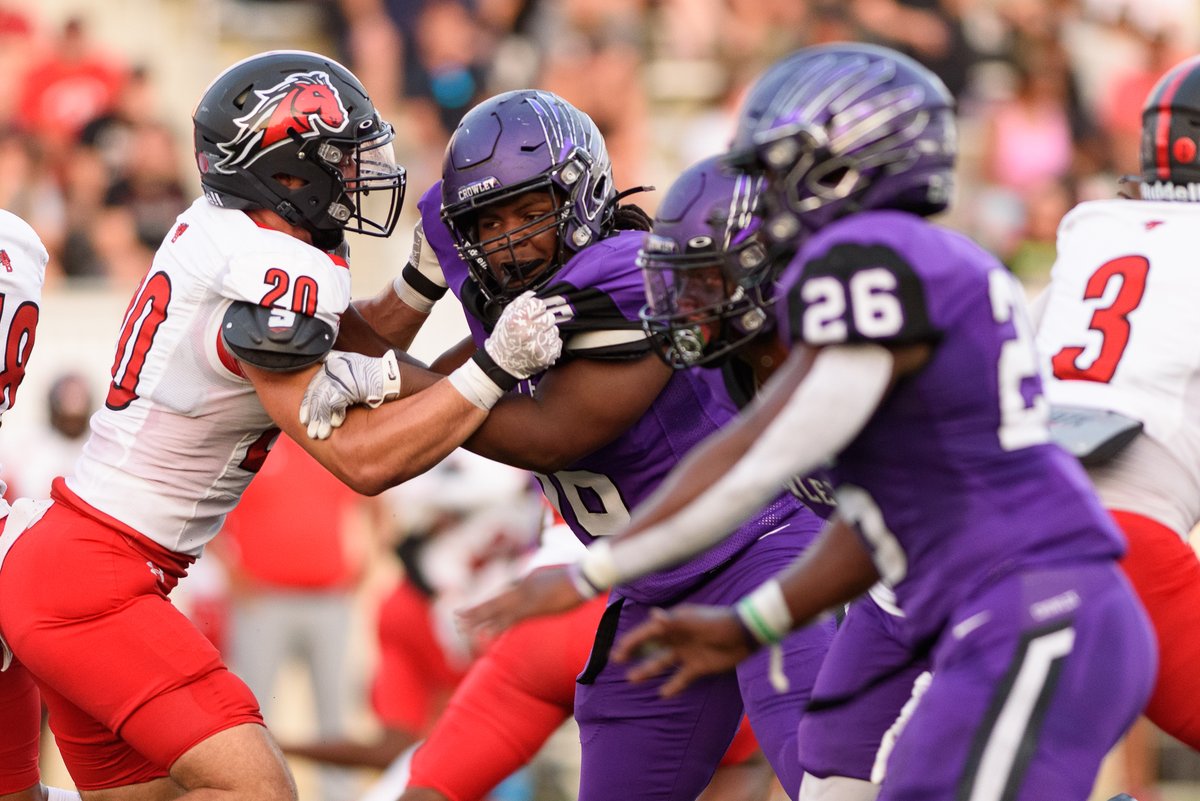 CowtownImages's tweet photo. Nothin but Eagles...

Link - https://t.co/0VLemnNUxG

@crowley_isd, @crowleyhighschool, @CTownEaglesFB

#crowleyprideunified, #nikonnofilter, #nikonsports, #football, #highschoolfootball, #fridaynightlights, #texasfootball, #fortworthphotographer, #texashighschoolfootball https://t.co/cvJjzighC9