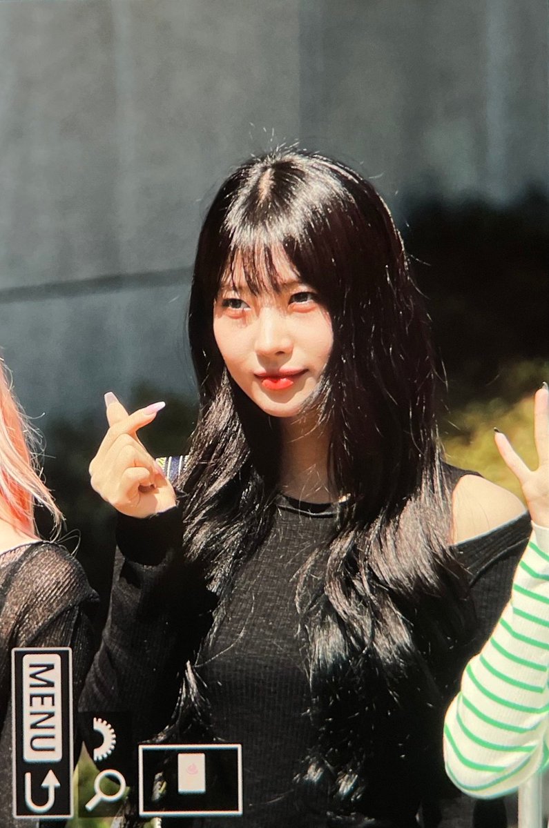 rainbowshrbt_'s tweet photo. 230901 𝙿𝚛𝚎𝚟𝚒𝚎𝚠
❤️‍🩹
#시현 #SIHYEON
#에버글로우 #EVERGLOW https://t.co/oG4h7dyIpk