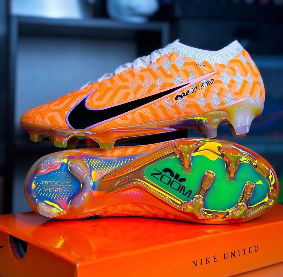 TWhysex's tweet photo. View this item on WhatsApp: https://t.co/L6NQKyNBXg
Description: Quality for indoor and outdoor soccer events 
ACC ✅
GH 550 ⁦@BongoIdeas⁩ ⁦@enokay69⁩ ⁦@realDonaldTrump⁩ https://t.co/FOhHqNmXY2