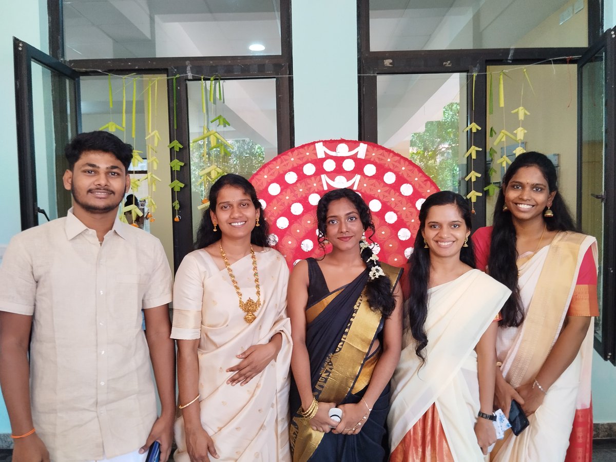 🔬🌼 Celebrating #Onam in the lab! 🧪🎉 Our research family comes together to embrace tradition. Wishing you all a harvest of joy, unity, and scientific breakthroughs. Happy #Onam2023! 🪴🤝 #LabOnamCelebrations