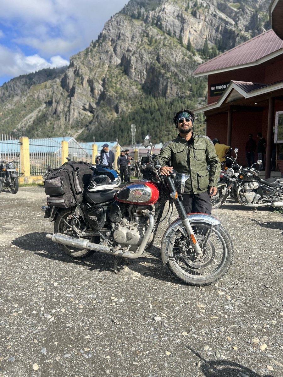 Are you ready for the new Generation bullet ❤️
#bulletmerijaan #royalenfield