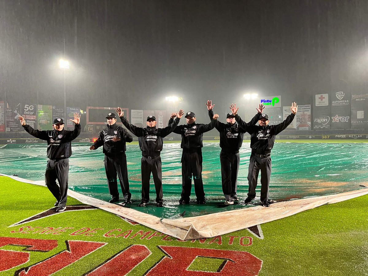 leonesdeyucatan's tweet photo. ***Pospuesto el juego en Puebla**

El Juego 3 de la Serie de Campeonato entre Leones y Pericos se reanudará mañana a las 15:00 horas, en la situación en la que se detuvo. 

Si termina antes de las 17:00 horas, tendremos el Juego 4 a las 19:00 horas. https://t.co/066tFeK3nF