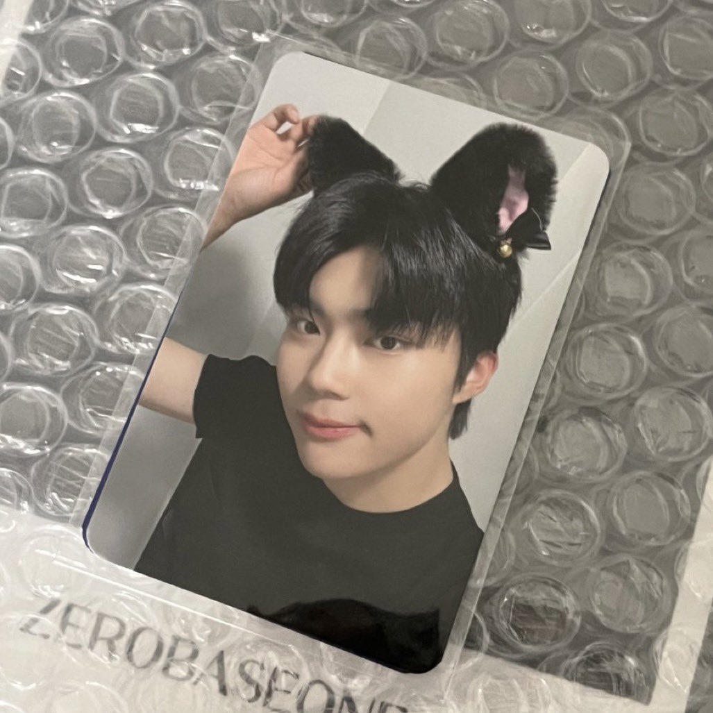 choconuk's tweet image. WANT TO LETGO GUNWOOK MAKESTAR (ear cat)

✅ RM45
✅ OTW TO MALAYSIA

#pasarZB1 #ZB1 #GUNWOOK @pasarzb1