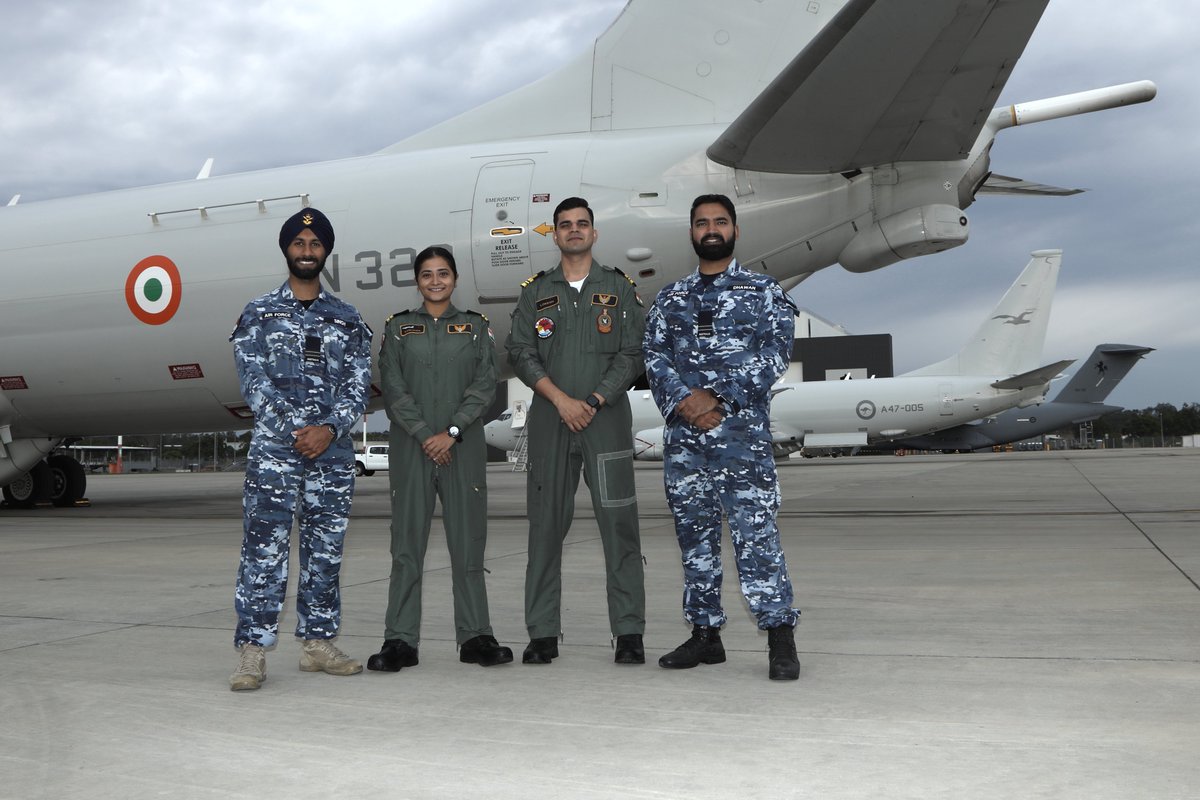 AusAirForce's tweet photo. Flight Lieutenants Inderbir Singh and Darpan Dhawan are proud to combine their Indian 🇮🇳 & Australian 🇦🇺 heritage during international military events like #ExerciseMalabar and work alongside members of the Indian Armed Forces.
📖 // https://t.co/D7nfLYA0Pl https://t.co/OEWQqQ6daT