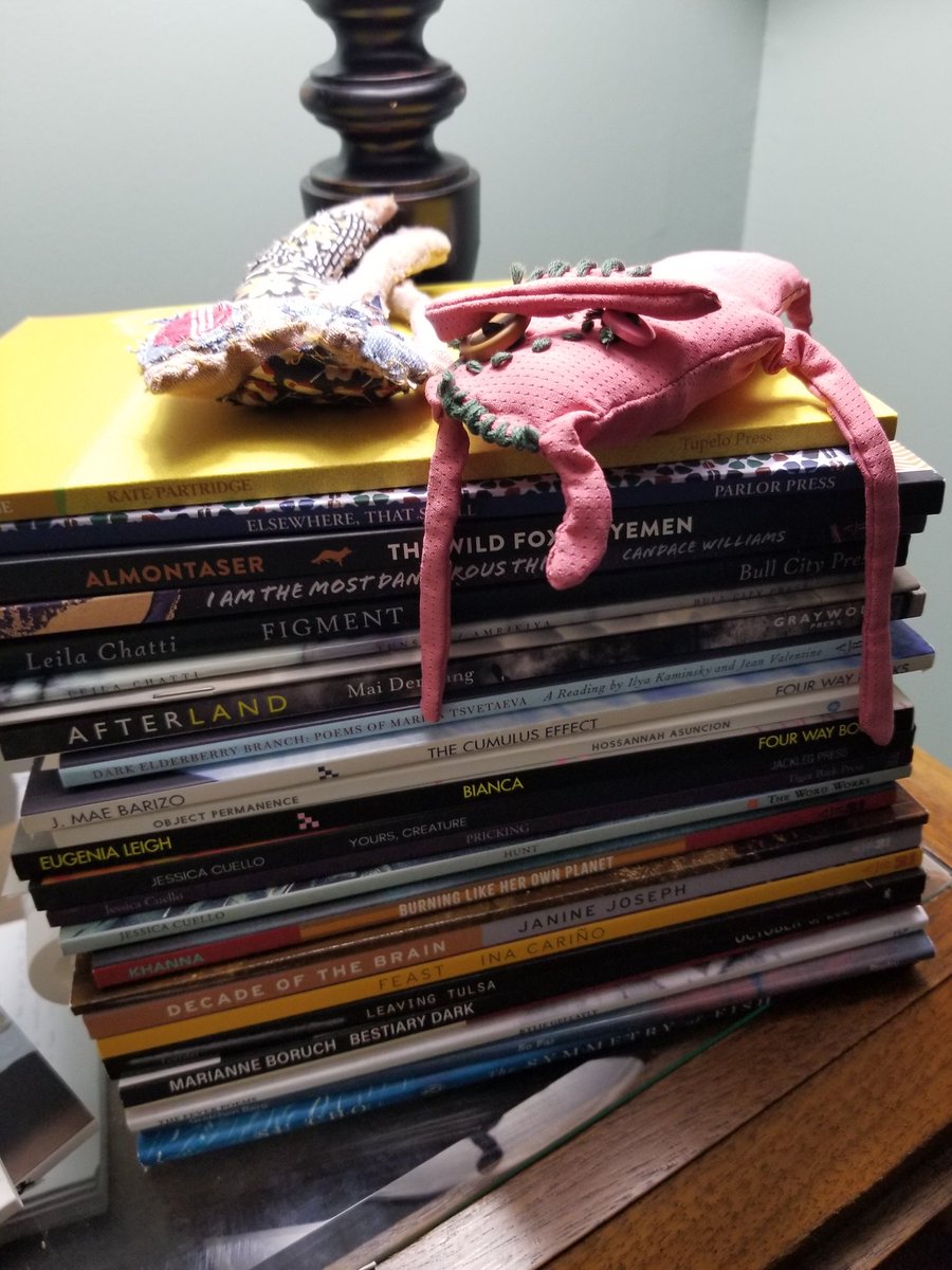 susanmariescavo's tweet image. The end of the Sealey Challenge and me and the monsters are so happily full and tired. 

#theSealeyChallenge @thesealeychallenge #theSealeyChallenge2023 

#thesealeychallenge2024

#readingmorepoetry
#readmorepoetry