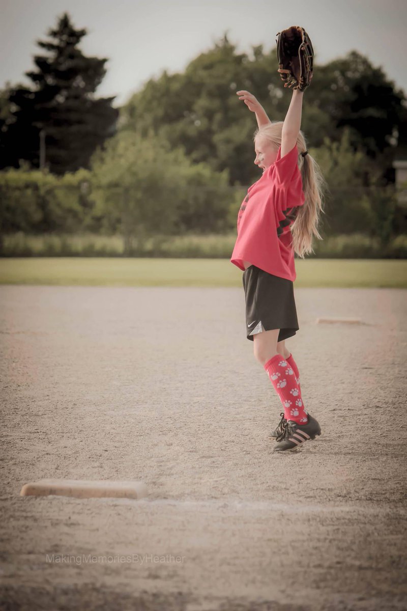 hannahsimko2025's tweet photo. September 1st, THE biggest day I’ve been waiting for. Can’t imagine where I would be without this sport. I can’t wait to see the journey this recruiting process takes me! So excited for anything and everything I receive! Will forever love this sport!❤️ https://t.co/dV4Ui2LQMC