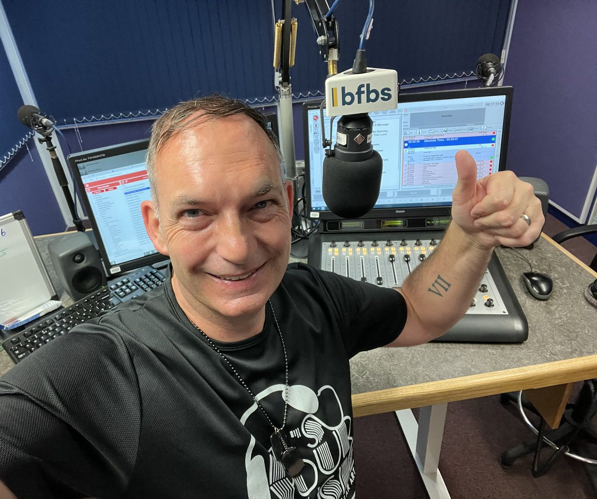 Good Morning Breakie Team it’s Friiiiiday! 😀 I kick 🦵 start the @BFBSAldershot Forces Breakfast Show at 6.30am At 9.10am I dip into the September @soldiermagazine with Assistant Editor Becky Clark. We also Pause for Thought with Pde Richard Begg at 7.35am Enjoy!