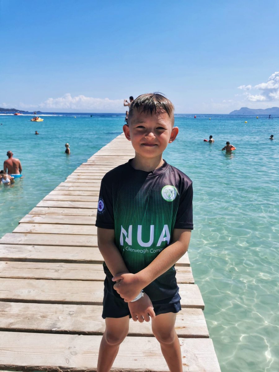 HANOVER HARPS ON TOUR Just as we go back to school and the summer holidays seem a distant memory Max from our u10s sent us this great picture from Spain 🇪🇸. Thanks Max. Where will were will we be next? @Carlow_Co_Co @nuamanufacture @FAICarlow @Strikeronline1