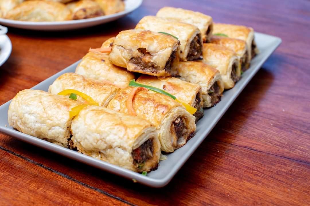 lufwanyamaduke's tweet photo. Order your pre cooked or frozen pastries for your own consumption or resale. Whatsapp me on 0971587726 or DM. Kindly Help RT for awareness. @LwendoDelivery https://t.co/FMrN8z5DzJ