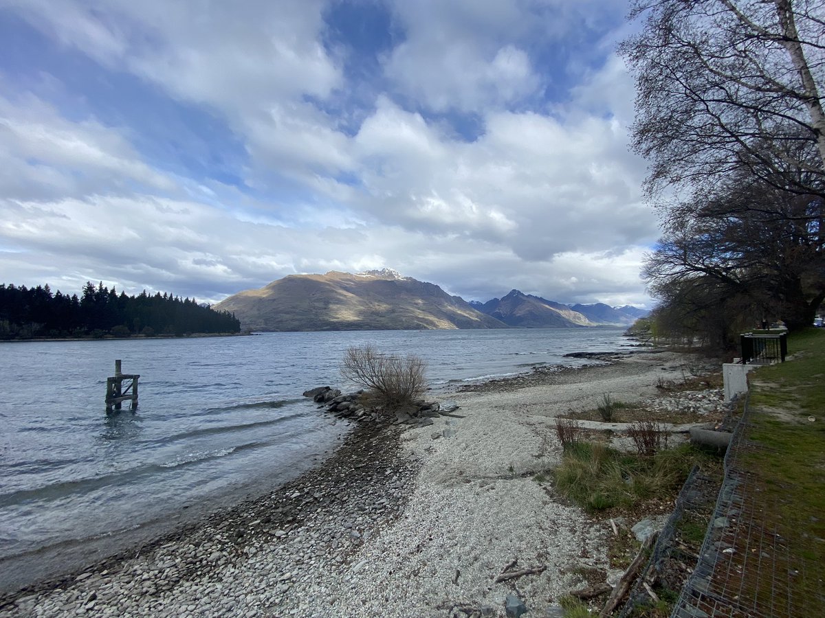 cdmcconnochie's tweet photo. Since @brsutherland and @alexisonfluids showed off their wonderful Cape Cod working locations, I feel obliged to show that NZ also has lovely places to work… https://t.co/x2hVoGXMPn