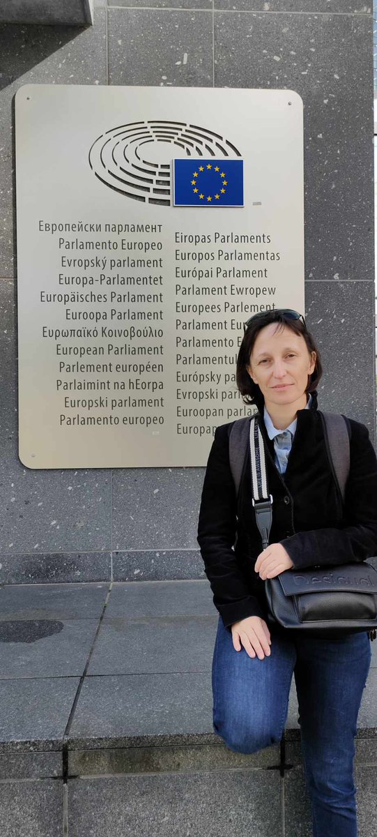 ucitelji_hr's tweet photo. Iznimno smo ponosni što danas možemo podijeliti sjajne vijesti koje nam stižu iz Brisela! Naša suradnica Kristina Slišurić primila je posebno priznanje i nagradu EU Code Week zajednice "Izvrstan EU Code Week vodeći učitelj" (Outstanding EU Code Week Leading Teacher) https://t.co/LpxxsoblII