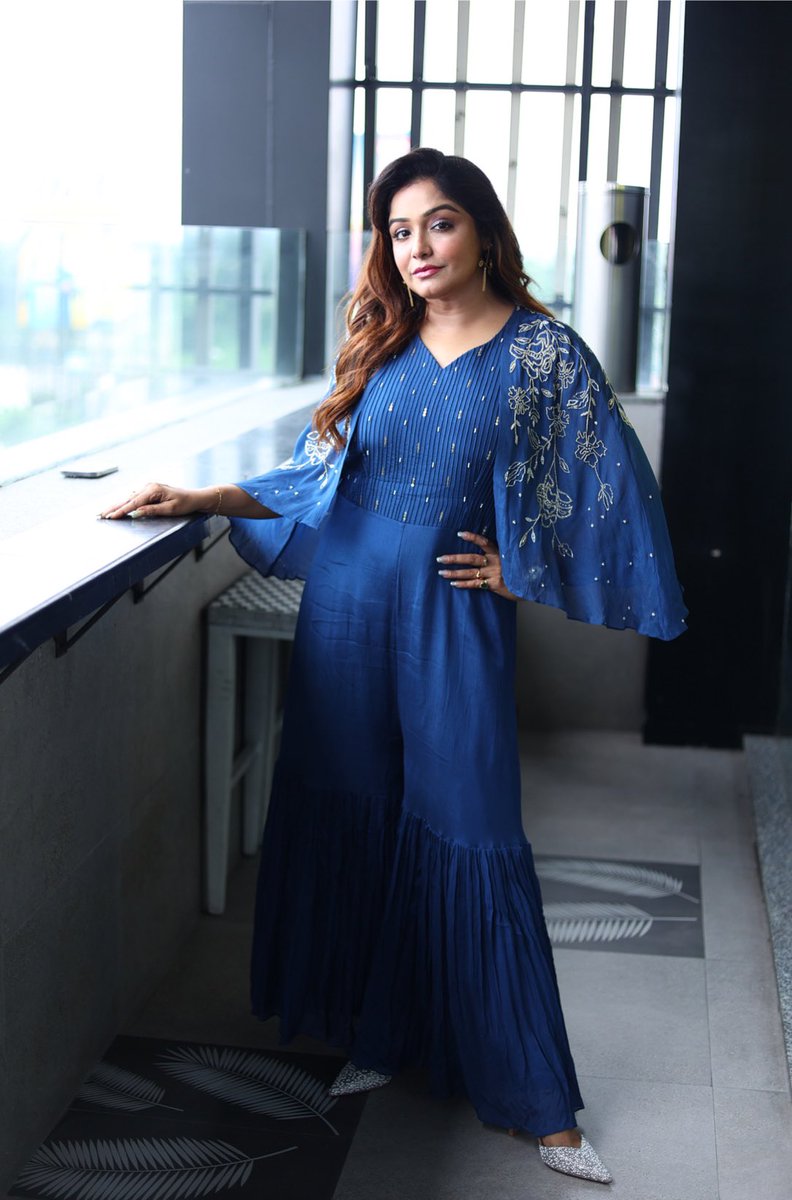 sayantani8's tweet photo. #Friendshipday_Soiree 💕
Hosting this lovely event 
In collaboration with @t2telegraph 
Proud venue partner NX Lounge

Spl thanks to smita and  Farah for all the support 🙏🏻...
Also thanks @RaajhorsheeDe for immense help 💙
#MagicLightProduction https://t.co/qJ2Ks9TVVk