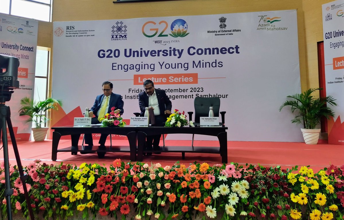 #G20Universityconnect Lecture at @iimsambalpur in Odisha. Amb.J.K.Tripathi is delivering a special lecture encapsulating his 3-decade long diplomatic experience in 30 mins of speech & QnA. @g20org @G20_Bharat @RIS_NewDelhi @MukteshPardeshi @harshvshringla @Sachin_Chat @pdash76
