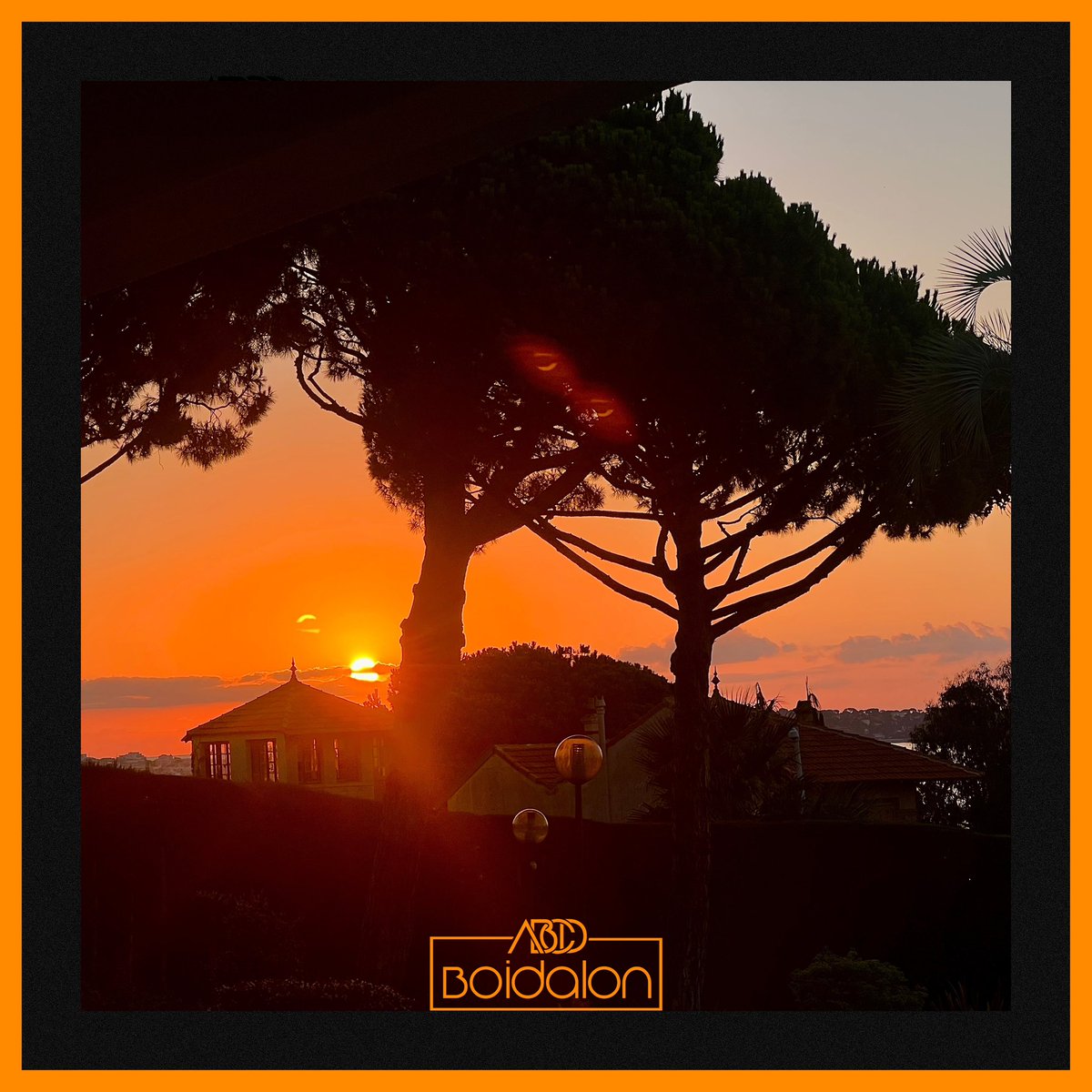 Boidalon's tweet photo. #NotJeudiPhoto

J’ai pas réussi à avoir la #LuneBleue 😢…

Le #Sunrise par contre 😏 !

Direction les #IlesDeLerins pour #DDA2023 by #CannesIsUp et #FrenchTechCDA, je propose 4 minis conférences aujourd’hui sur l’usage maîtrisé de #ChatGPT dans le #PersonalBranding.

Belle journée à tous !

#BoidaLife
#BoidaPic
#OneDayOneJob
#Coaching
#Consulting
#Communication
#IdentiteNumerique
#IA