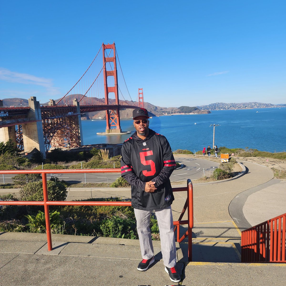 dsergeant01's tweet photo. Niner FAITHFUL https://t.co/1f23ypH14L