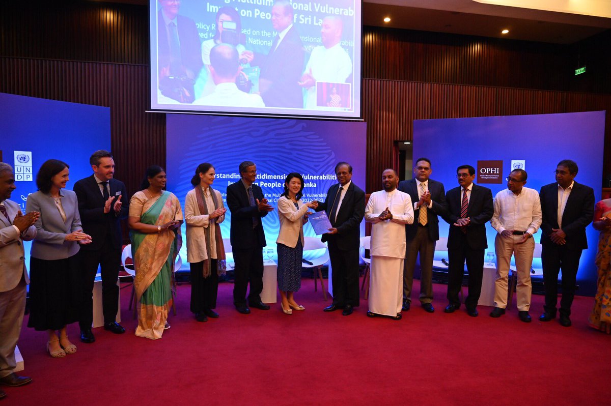 Proud to launch #SriLanka's 1st #MVI policy report today, a joint effort of @UNDP & @ophi_oxford that demonstrates the overlapping challenges faced by 🇱🇰 population thru a novel set of indicators to capture vulnerabilities beyond traditional income-based measures #MVISriLanka