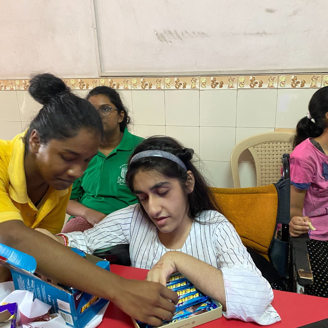 savethequest's tweet photo. On August 31, we went to the #MissionariesofCharityNirmalaShishuBhavan to celebrate #Rakshabandhan with the #underprivilegedkids there.
It's been #10years, and the bond remains the same; nothing has changed.

#savethequest #ngo https://t.co/NRTLkTQVep