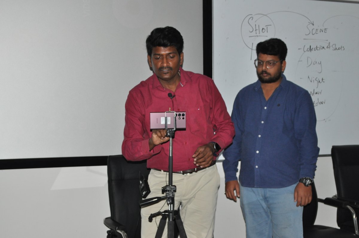 kstacademy's tweet image. Fourth day of the workshop and previous sessions few photographs. Thanks to Dr. Shantharaju S, Dr. Kannan S, Mr. Arron Menezes, and Mr Antony for their experienced and knowledge sharing  valuable sessions 💐🙏
#audiovideo #ksta #kstacademy