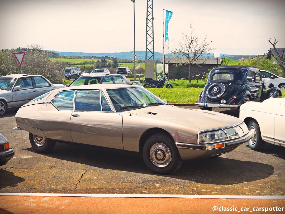 Citroen #FrenchFriday #Citoren #CitroenClassic #CitroenClub #DS #2CV #CitroenSM #CitroenBX #CitroenCX #CitroenDS #Citroen2CV