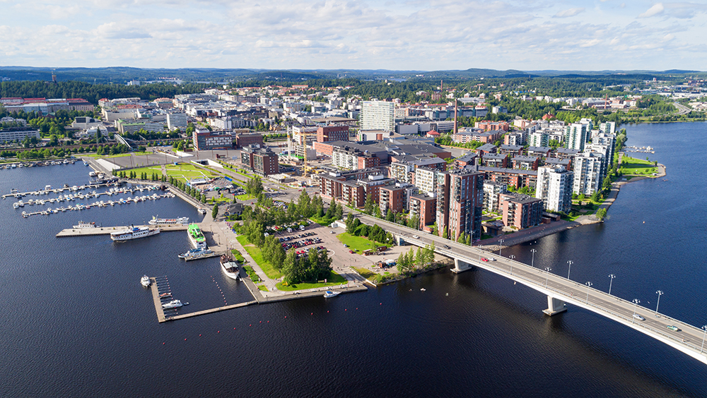 SYKEinfo's tweet photo. #Hiilikartta-uutiskirje on ilmestynyt! Lue, miten ilmastoviisaan maankäytön suunnittelua tukevan karttatyökalun kehitys etenee.

Uutiskirje täällä: https://t.co/PLrvRd7dbH

#HiilestäKiinni #Kaavoitus #Maankäyttö #Hiilinielu #Ilmasto
@mmm_fi @LukeFinland @avoin 
 📸 Adobe Stock https://t.co/HQqbWTGsPJ