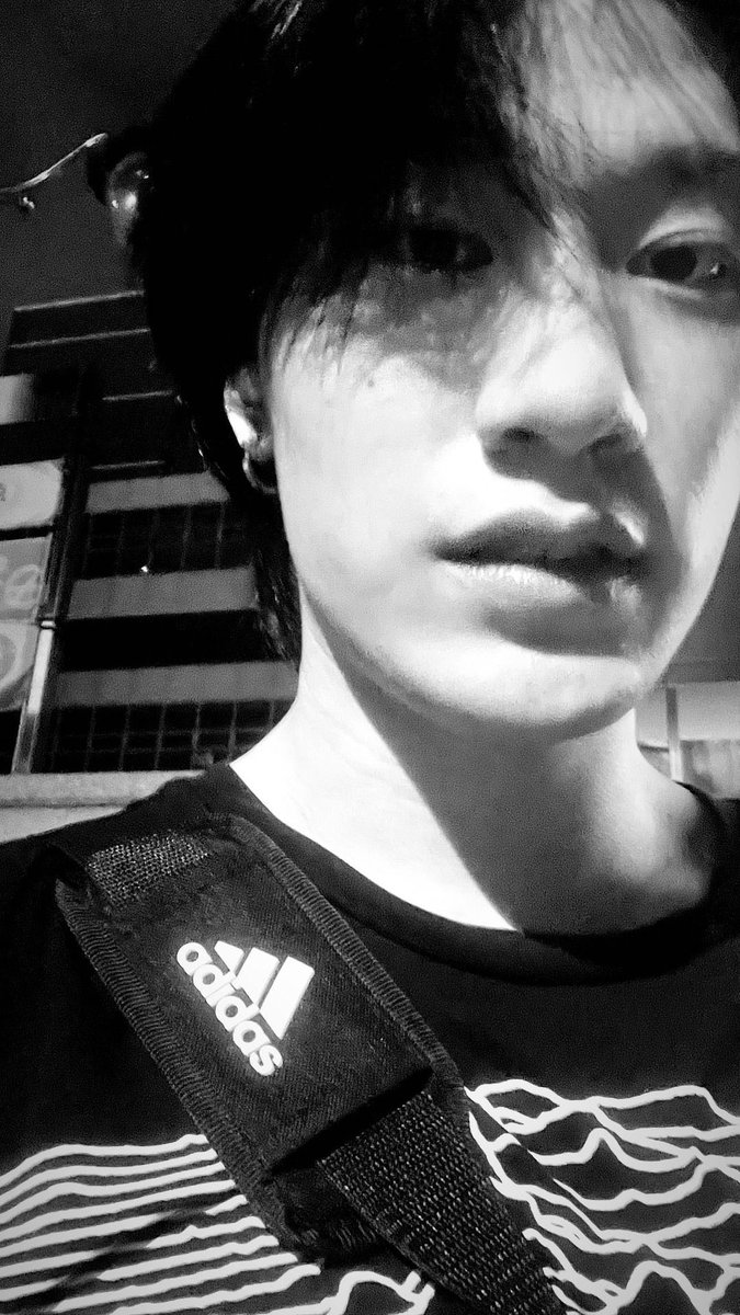 te extraño gordo publica una foto y pone, para mi mujer ㅋㅋ