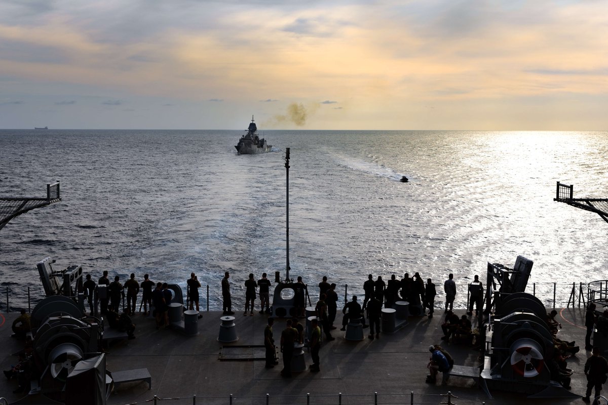 DefenceAust's tweet photo. Check out some great shots during #IPE23!

1️⃣ #HMASCanberra under the stars. 🌠
2️⃣ #HMASAnzac &amp; JS Izumo sail in company with HMAS Canberra. 🇯🇵
3️⃣ HMAS Anzac launches its RHIB. 🚢

📸 LSIS Susan Mossop @JMSDF_PAO https://t.co/O6rBybGGu4