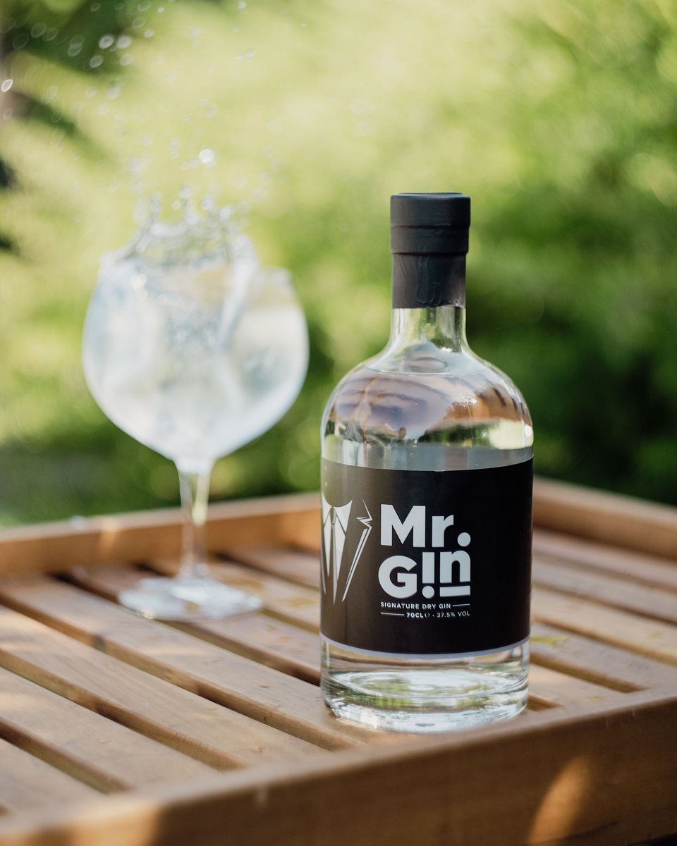 Mr Gin’s Signature flavour is made with only the finest botanicals, carefully distilled to create a distinctive taste.
Bold, juniper-led, with a smooth texture.

Why not try it for yourself?

#MrGin #MrGinUK #GinLovers #RefreshingTaste