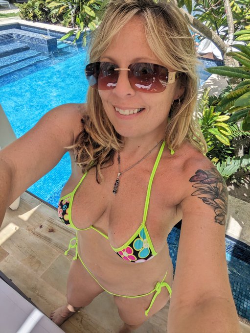 Missing my vacation friends.  #room77 #hotwife #swingers #adultvacation https://t.co/EQ0HTkrdUu<a href="/tag/room77"class="tags">#room77</a><a href="/tag/hotwife"class="tags">#hotwife</a><a href="/tag/swingers"class="tags">#swingers</a><a href="/tag/adultvacation"class="tags">#adultvacation</a>