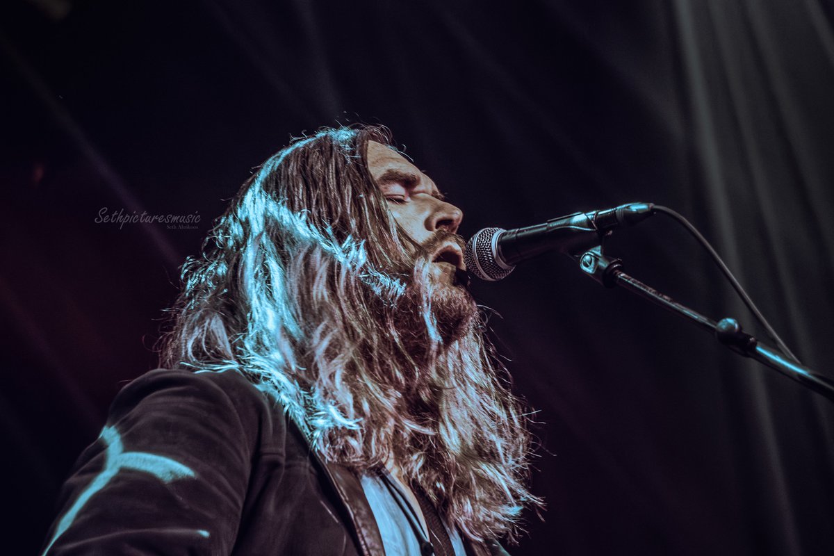 SethAbrikoos's tweet photo. #IsraelNash at #TivoliVredenburg.  
- 31-8-23 
- Photography by:
#sethpicturesmusic - #sethabrikoos
. 
.
.
#songwriter #fotograaf #utrecht #guitarist #acoustic #concert #soundlymusic #concertphotography #getloosemusic #rootsymusic #countrymusic #country #music #photography https://t.co/ofgQtvi8EF