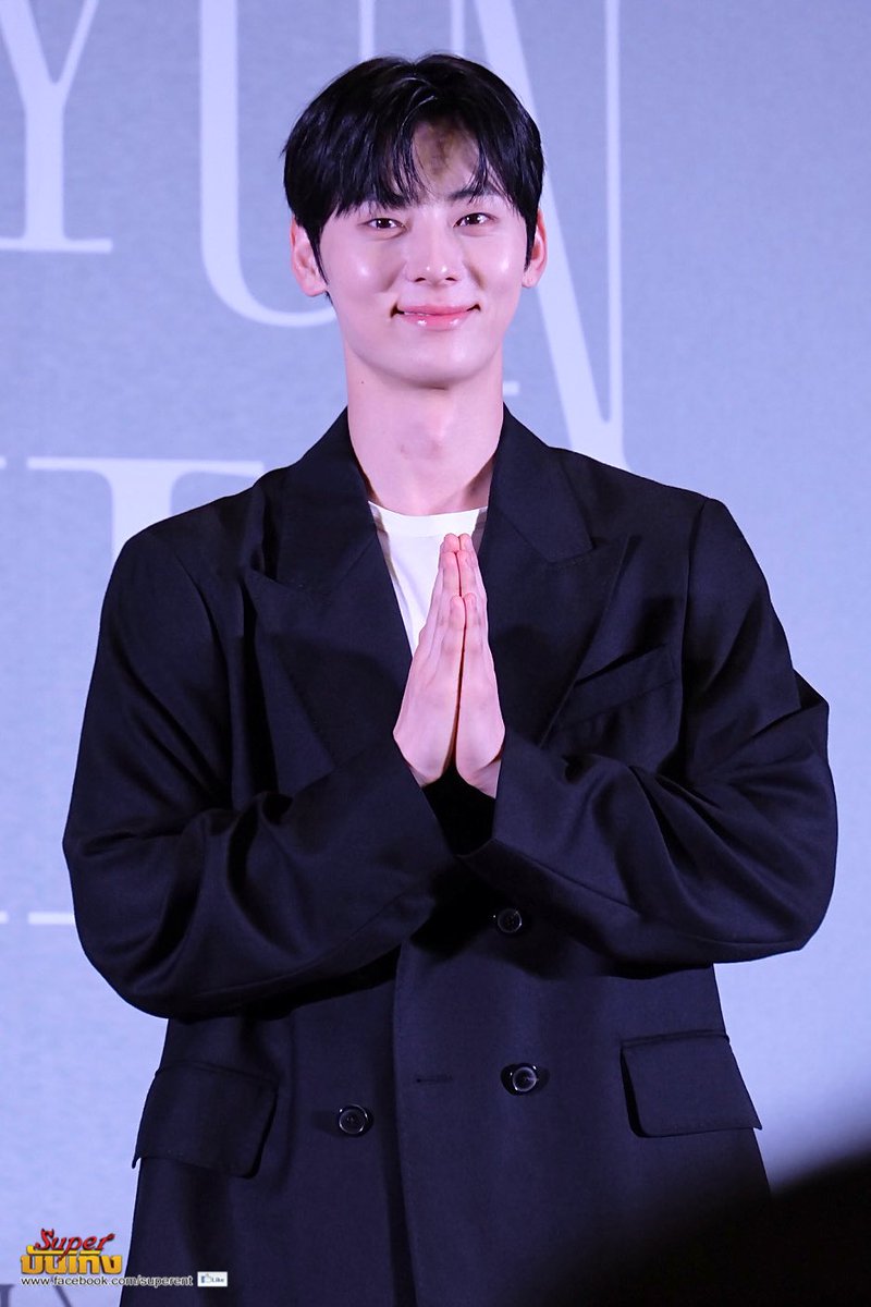 Asianlink_ent's tweet photo. 23.09.01 PREES CON : #HWANGMINHYUN MINI CONCERT <UNVEIL> IN BANGKOK

#ฮวังมินฮยอน  #황민현  #UNVEIL_IN_BKK #황민현 #민현  #minhyun #WelcomeMinhyunToBKK #UNVEIL_inBangkok #NUEST https://t.co/ipYt3xj7d6