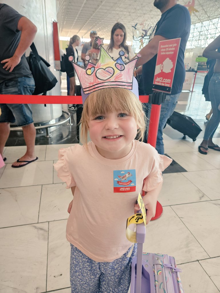 Emma_Louise_5's tweet photo. Home from a wonderful holiday in Gran Canaria. #Jet2View https://t.co/YI9VkoNdTW