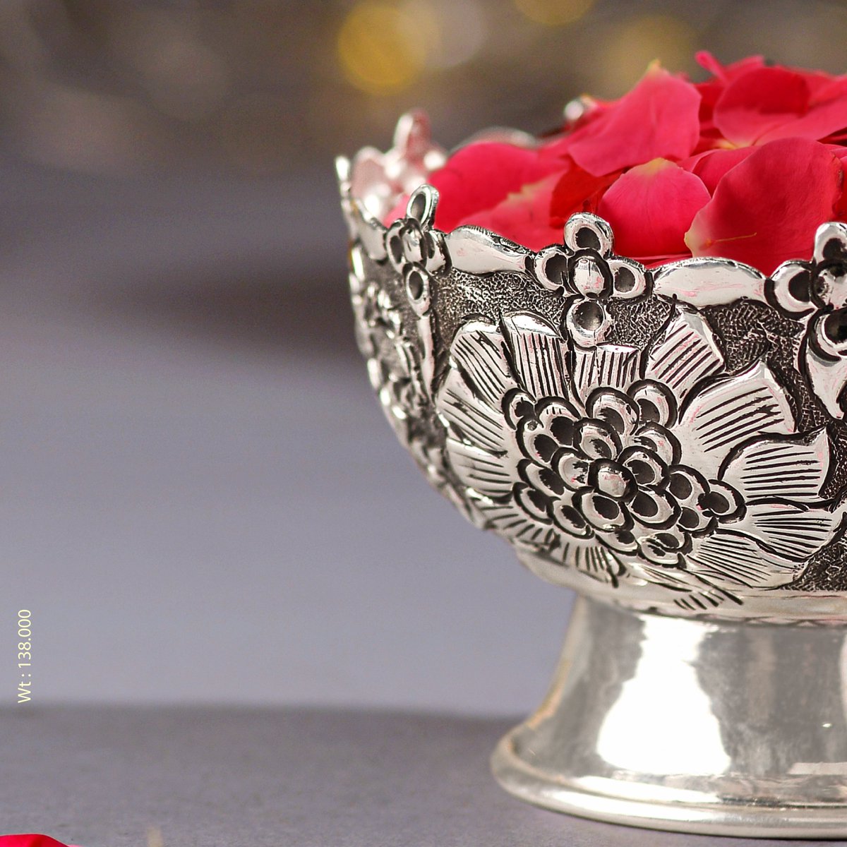 KrishnaSilver36's tweet image. ►WhatsApp Us:wa.link/bxtv
►Call/Video Call+918499011111   
Give your pooja room a new, elegant touch with this stunning silver bowl.
►Explore our Latest Collection instagram.com/krishna.house.… #KrishnaSilver36 #silverbowl #silverpoojabowl