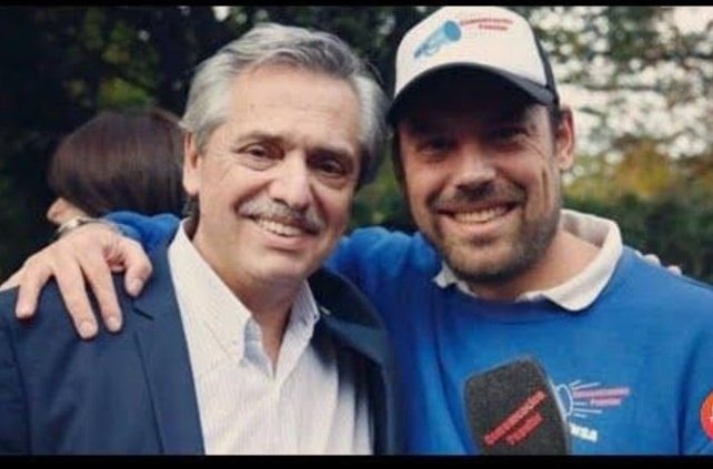 PRÓFUGO:
CARLOS EZEQUIEL GUAZZORA. 

Acusado del delito de corrupción de menores.