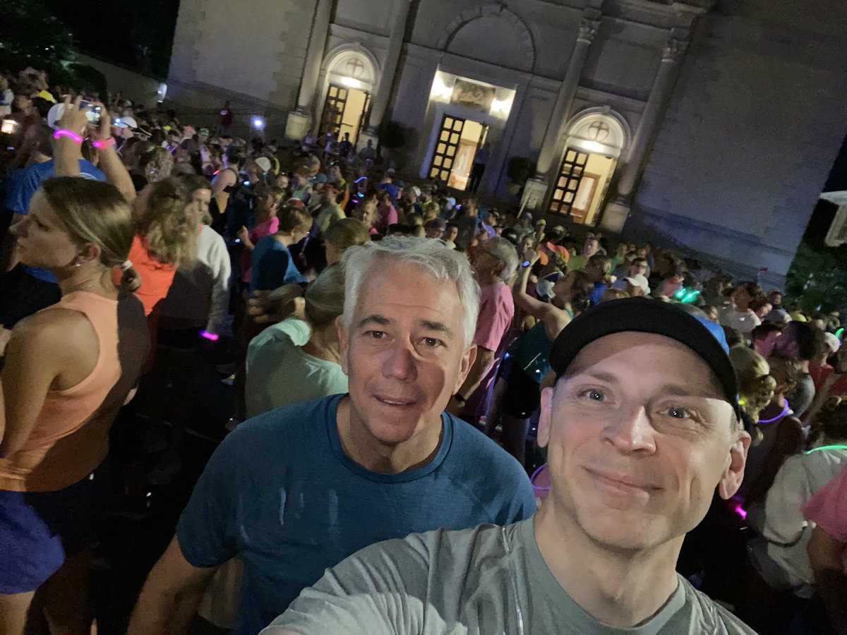 USAttyRitz's tweet photo. I’m a runner. It was an honor for me to join hundreds of other Memphis runners (including District Attorney Mulroy) to #finishlizasrun this morning. Thanks to MPD Deputy Chief Don Crowe and all the MPD officers who marked the route and kept the runners safe. https://t.co/ox3JxEXPPX