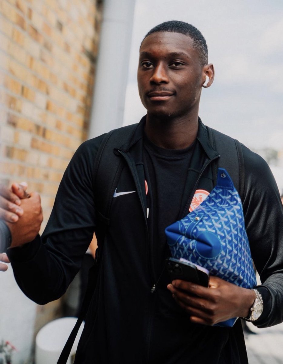 LKSFOOT's tweet photo. 🔴 Accord total autour de 90M€ pour le transfert de Randal Kolo-Muani qui sera bel et bien un joueur du PSG 🇫🇷 dans les quelques heures ! 😌⏳✍️

@Santi_J_FM | @Tanziloic https://t.co/BtYlmqBd7N