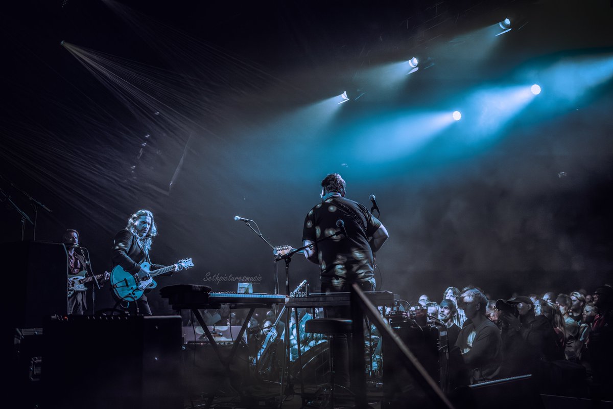 SethAbrikoos's tweet photo. #IsraelNash at #TivoliVredenburg. 
- 31-8-23 
- Photography by: #sethpicturesmusic - #sethabrikoos
.
.
.
#songwriter #fotograaf #utrecht #guitarist #acoustic #concert #soundlymusic #concertphotography #getloosemusic #rootsymusic #countrymusic #country #music #photography https://t.co/yr7gLlmxPk