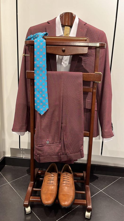 MODASEMC's tweet photo. Ya estamos recibiendo los Trajes de Chaqueta de la Nueva Temporada 📷📷  Os traemos los colores tendencia de esta temporada 📷
#modasemc #modahombre #eventosespeciales #casualoutfit https://t.co/H8tkxQGMY6