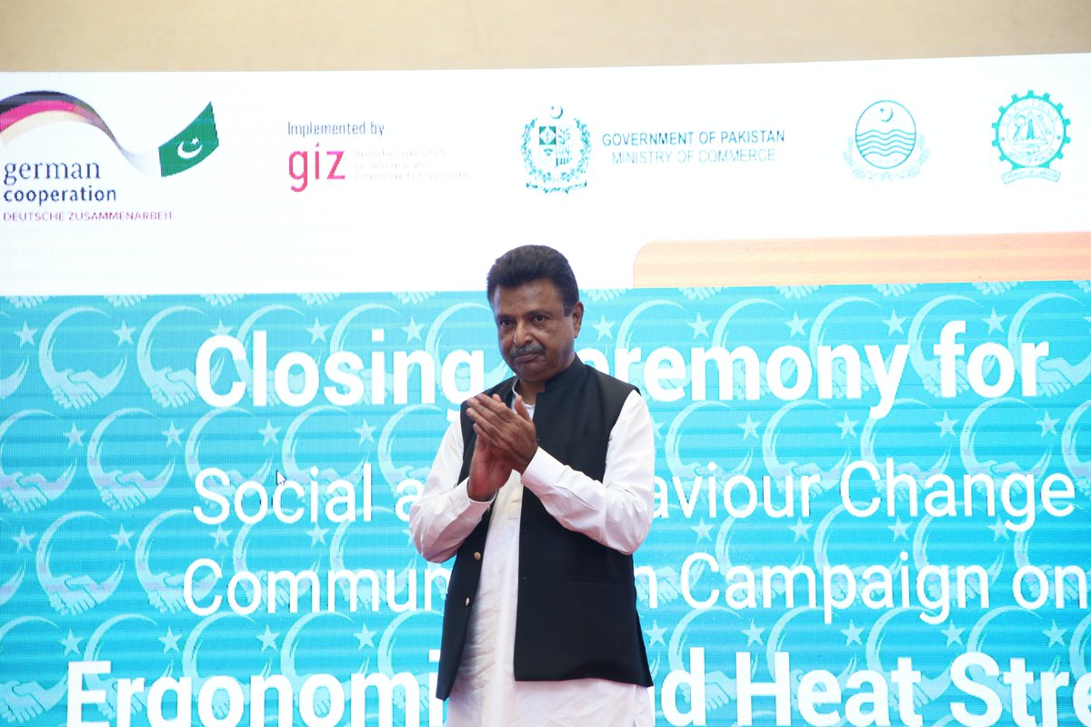 CIWCE1's tweet photo. Mr. Rao Nasir Mahmood, Director SAA-CIWCE, in his concluding remarks, said that campaign on ergonomics and heat stress will contribute to promoting health and safety culture in textile industry of Punjab. #WorkplaceSafety #hifazatkashaoor
@GIZPakistan https://t.co/UQNmgM4ez1