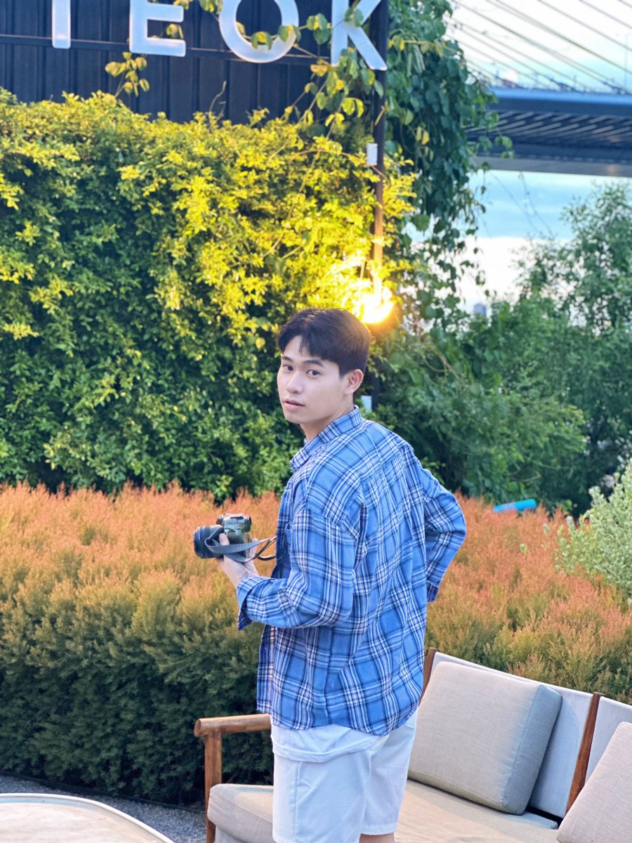 natthewntp's tweet photo. พยายามจะเป็นคนเกาหลีในทุก ๆ วัน https://t.co/CAnMIF9ATQ