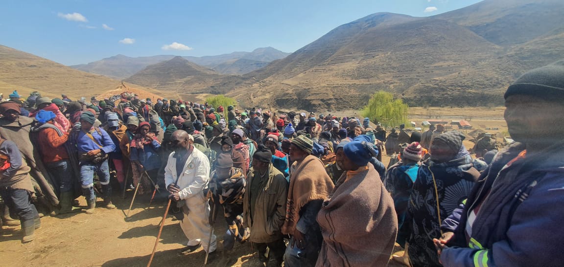 fidalesotho's tweet photo. 01_09_2023
Your Vote; Your Voice: Advancing Service Delivery.Lesotho Local Government Elections 2023 voter education provided by FIDA and YCS Lesotho. Bringing hope to the people.Your vote matters.Sensitising the Herdmen at Motete moreneng,at Nqoe community council in Butha Buthe https://t.co/kHRxj2Zlb7