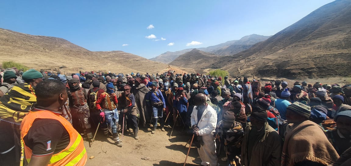01_09_2023
Your Vote; Your Voice: Advancing Service Delivery.Lesotho Local Government Elections 2023 voter education provided by FIDA and YCS Lesotho. Bringing hope to the people.Your vote matters.Sensitising the Herdmen at Motete moreneng,at Nqoe community council in Butha Buthe