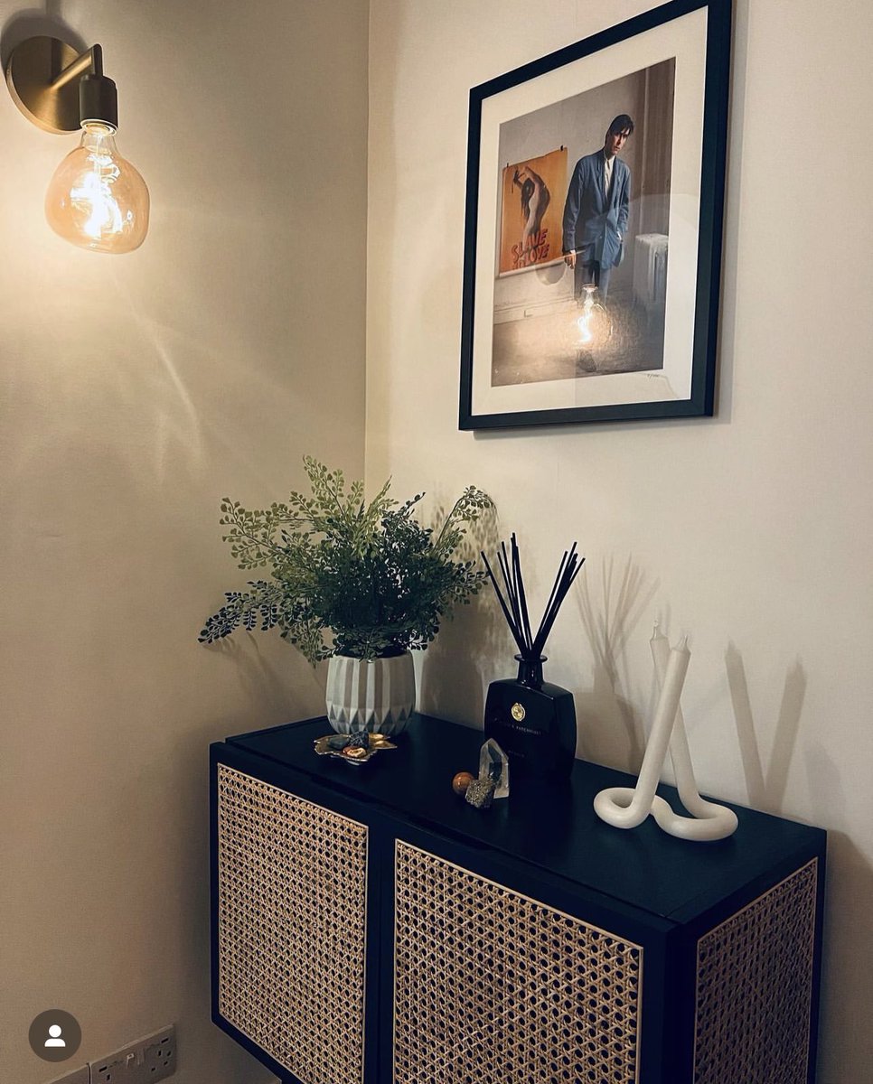KeatingElle's tweet photo. @JBR50 I have a limited edition BF print featuring this picture on my living room wall. Found this post by accident today - what a coincidence! https://t.co/yCkJ6O6eim