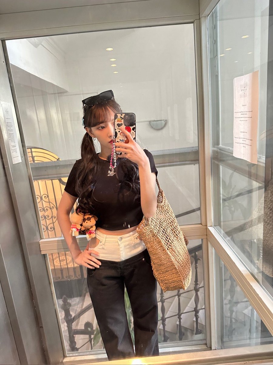 xiaoxiaomiii_'s tweet photo. #ChengXiao weibo update 

Chinese Restaurant 7 Daily OOTD

#ChengXiaoForChineseRestaurantSeasonVII https://t.co/VVuGb77Bnb