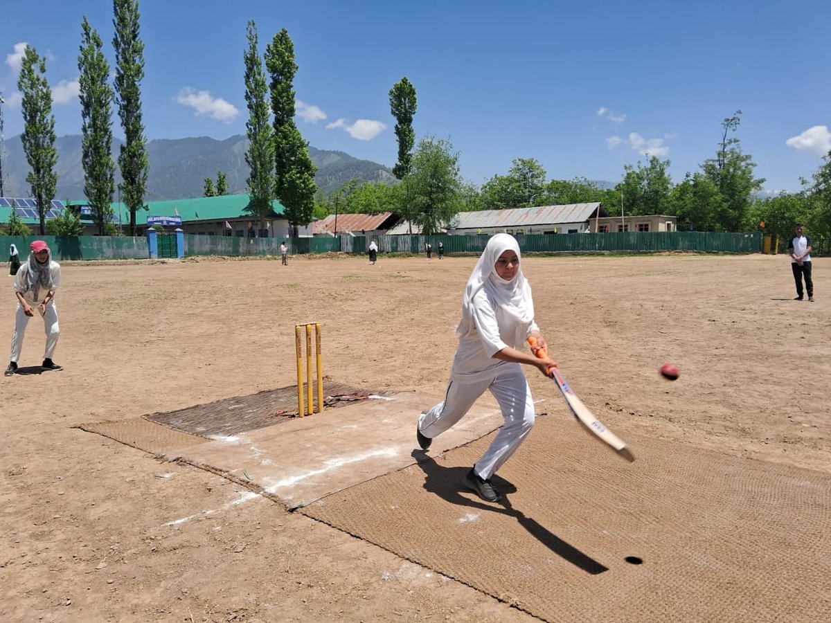 ReyazAiman's tweet photo. Sports have the power to transform individuals and nations.
#NationalSportsDay2023
#SportsDayCelebration
#PlayForNation
#SpiritOfSports https://t.co/jKOFkTBVAx