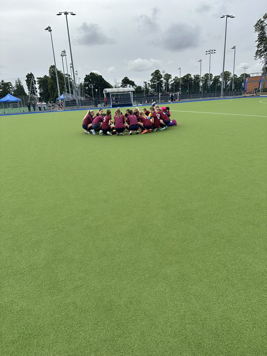 DeanCloseSport's tweet image. Good to see @DeanCloseSchool U18s Girls Hockey squad back to Pre season training and playing. Thank you to @RugbySchool1567 for organising.
#goodstart