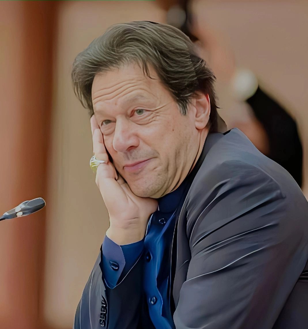 Chohan_Amjad265's tweet photo. ایک وطن کے بیٹے نے کہا تھا
کہ عمران خان تو برداشت کر لے گا آپ نہیں برداشت کر سکیں گے https://t.co/lPOsDWRuN1
