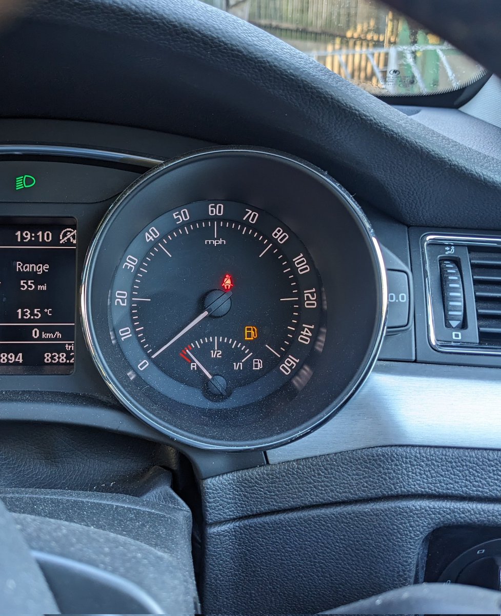 vaderbogger's tweet photo. #askingforafriend Whenever "my friend" gets in his wife's car the fuel tank is almost empty. 55 miles to go isn't bad, occasionally it's at 0 and will do 20 miles past that😎

Anyone else have this? https://t.co/fALYm7YTtB